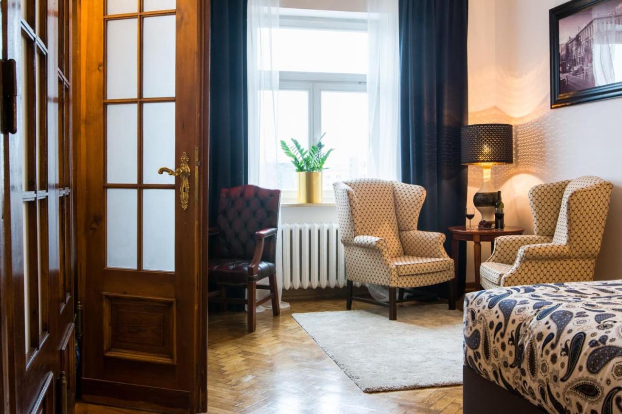 Halby Luxury Rooms Chmielna 73B Варшава Екстер'єр фото